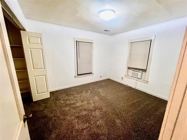Photo - 1805 Mill St