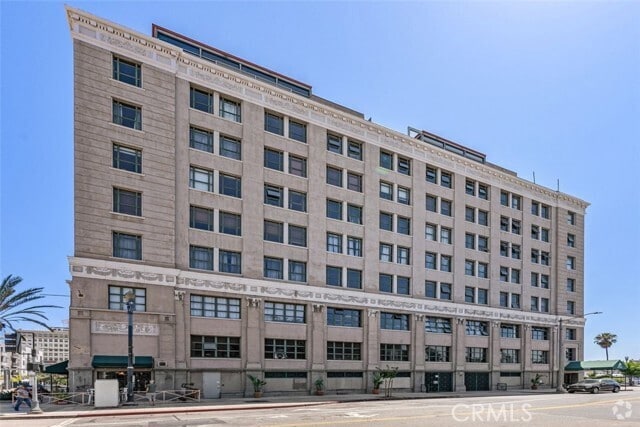 Building Photo - 100 W 5th St Rental