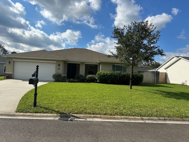 Spacious 4-Bedroom Home with Fantastic Ame... - Spacious 4-Bedroom Home with Fantastic Ame...