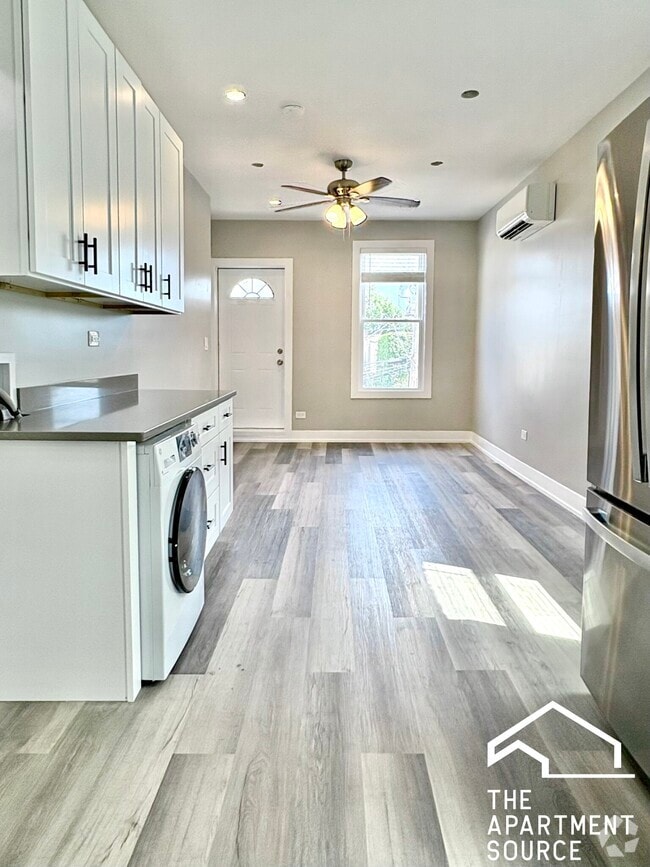 Building Photo - 1836 W 18th St Unit 3R Rental