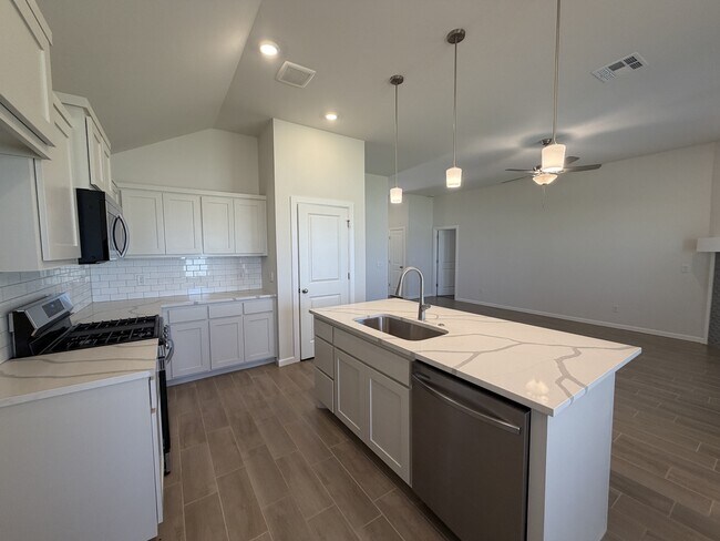 Photo - 18313 Austin Ct