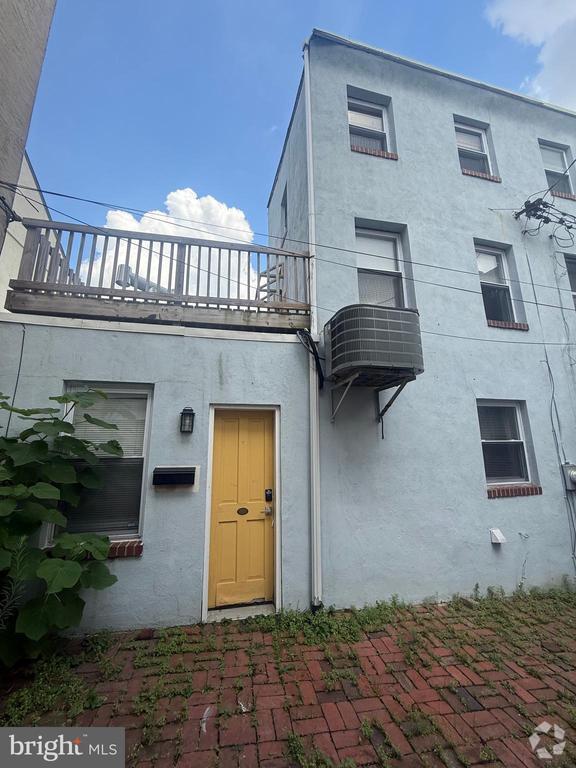 Building Photo - 251 Fulton St Rental