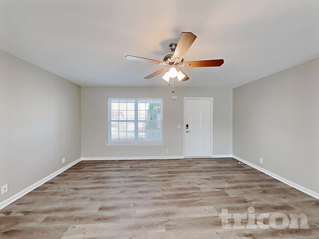 Photo - 1421 E Nir Shreibman