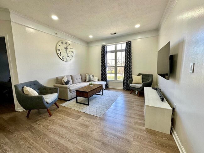 Photo - 1901 N Lincoln Ave Unit #203