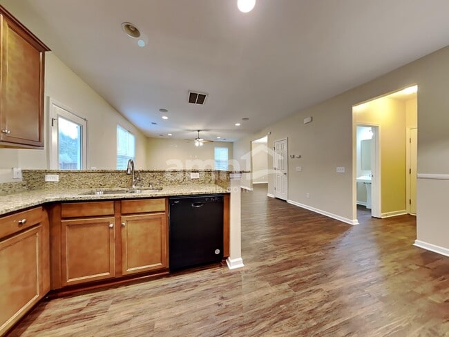 Photo - 195 Meadow Wood Rd