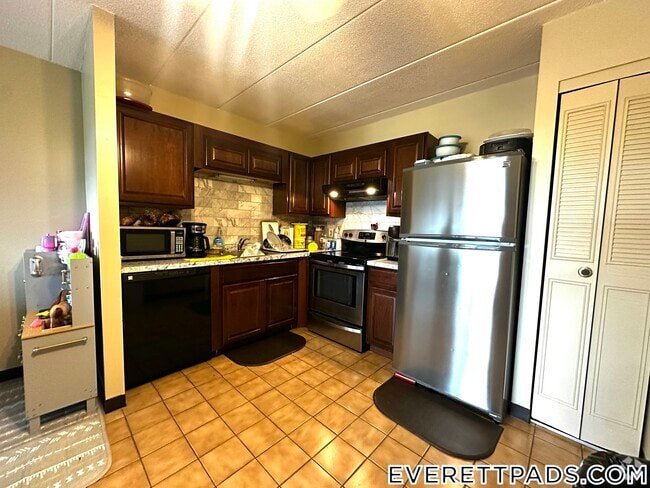 Building Photo - 881 Broadway Rental