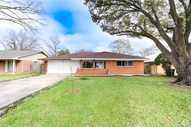 Building Photo - 6026 Clarewood Dr Rental