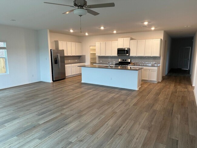 Photo - 1212 Mallow Rd