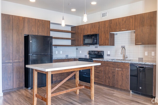 2BR, 2BA - 986SF - Kitchen - Curve at Melrose