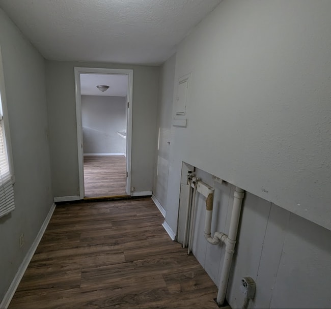 Building Photo - 3 Bedroom Home — Available January 7 in Chanute, KS!