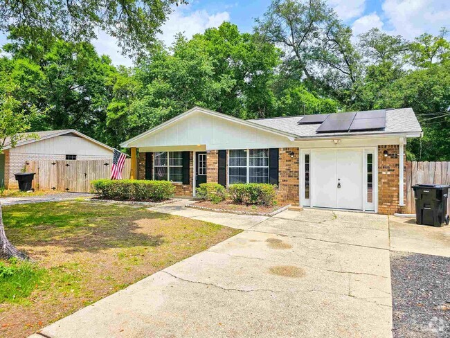 Building Photo - 4770 Skyline Dr Rental