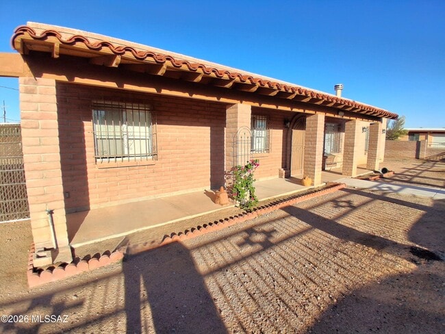 Photo - 2650 W Aurora Dr