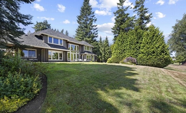 Photo - Beautiful Home in Semiahmoo!