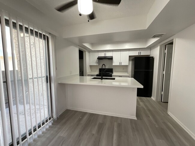 Photo - Townhome - newly remodeled kitchen - priva...