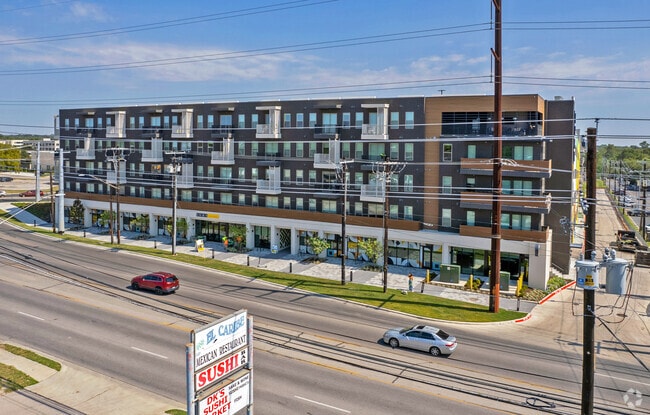 Photo - Atlas North Lamar