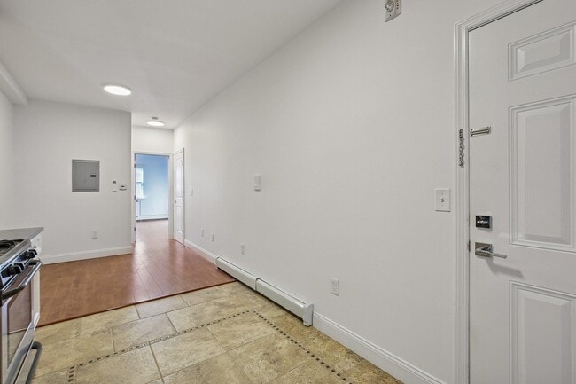 Photo - 76 Hutton St Unit #5