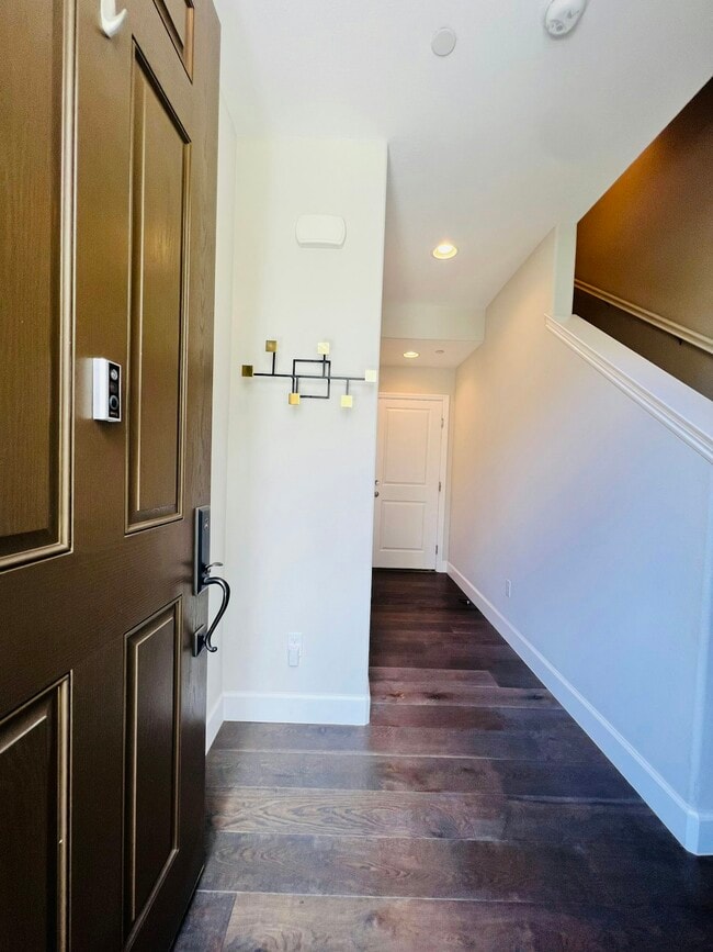 Photo - 1494 Arcangel Ter