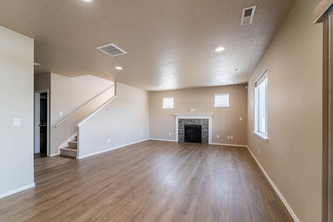 Photo - 705 Condor Dr