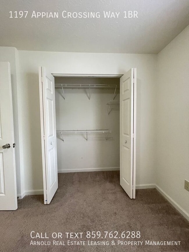 Photo - 1197 Appian Crossing Way