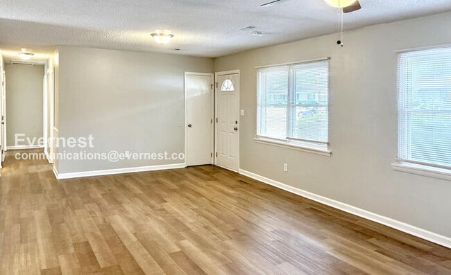 Photo - 14005 Glenview Dr SW