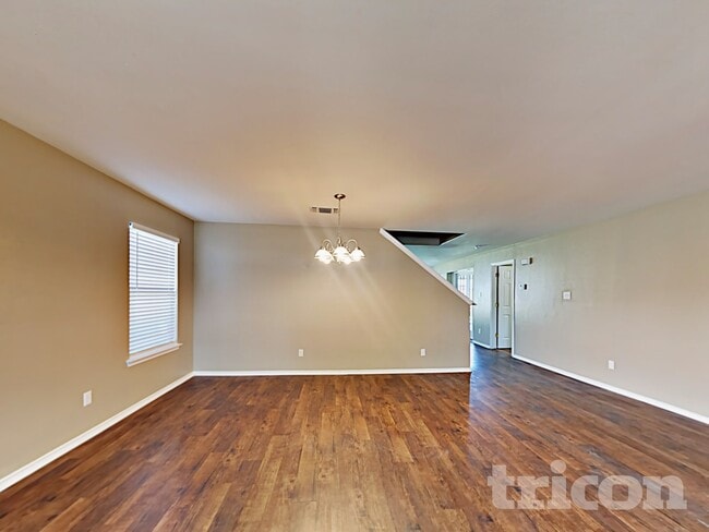 Photo - 4120 Wensledale Dr