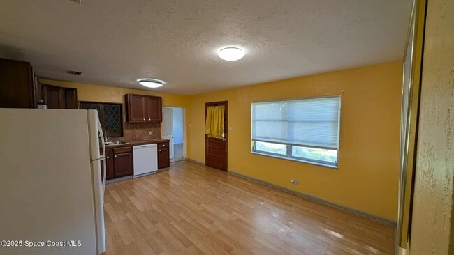 Photo - 1712 Glendon Dr