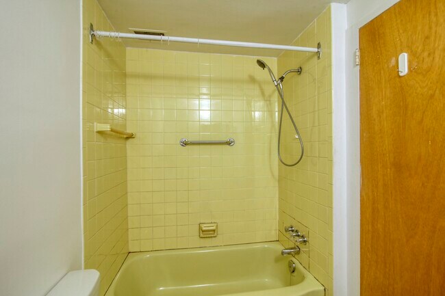 Photo - 2400 Av. Van Horne Unit 305