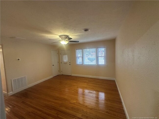 Photo - 6120 Conaway Dr