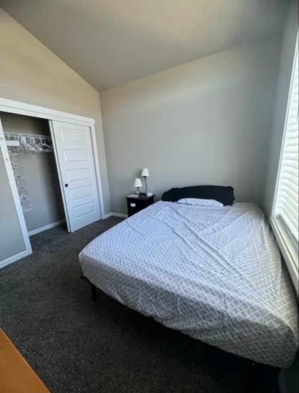Building Photo - 312 L St NE Rental