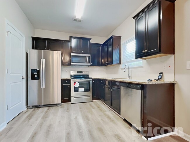 Photo - 777 Galveston Way