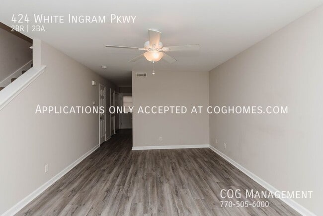 Photo - 424 White Ingram Pky