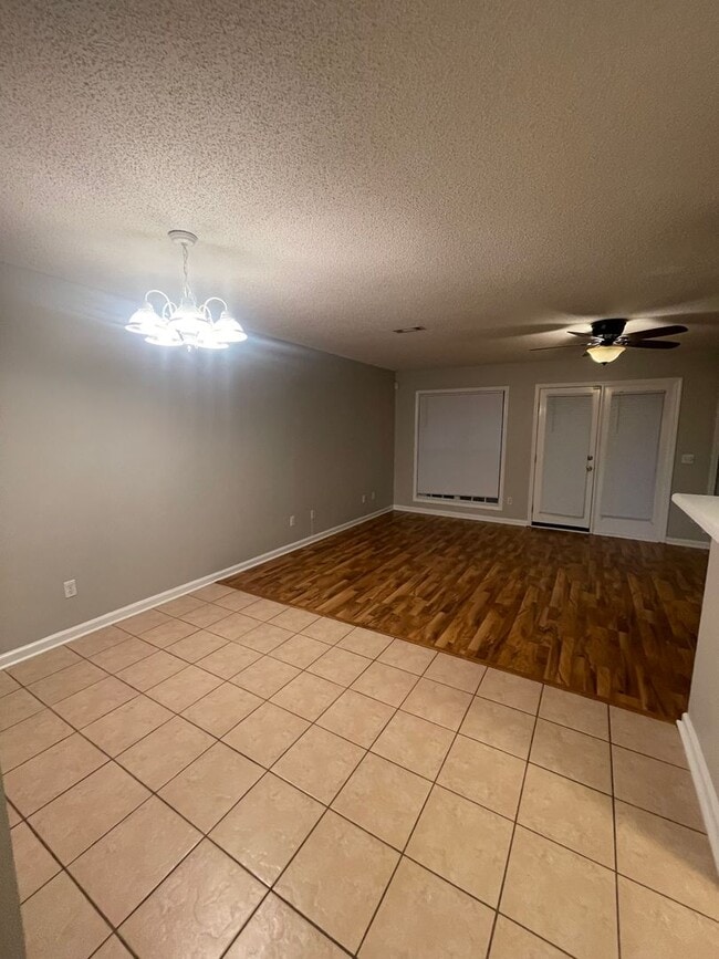 Photo - 152 Woodmere Dr