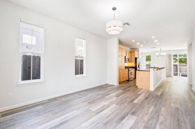 Photo - 9437 Dunbar Dr