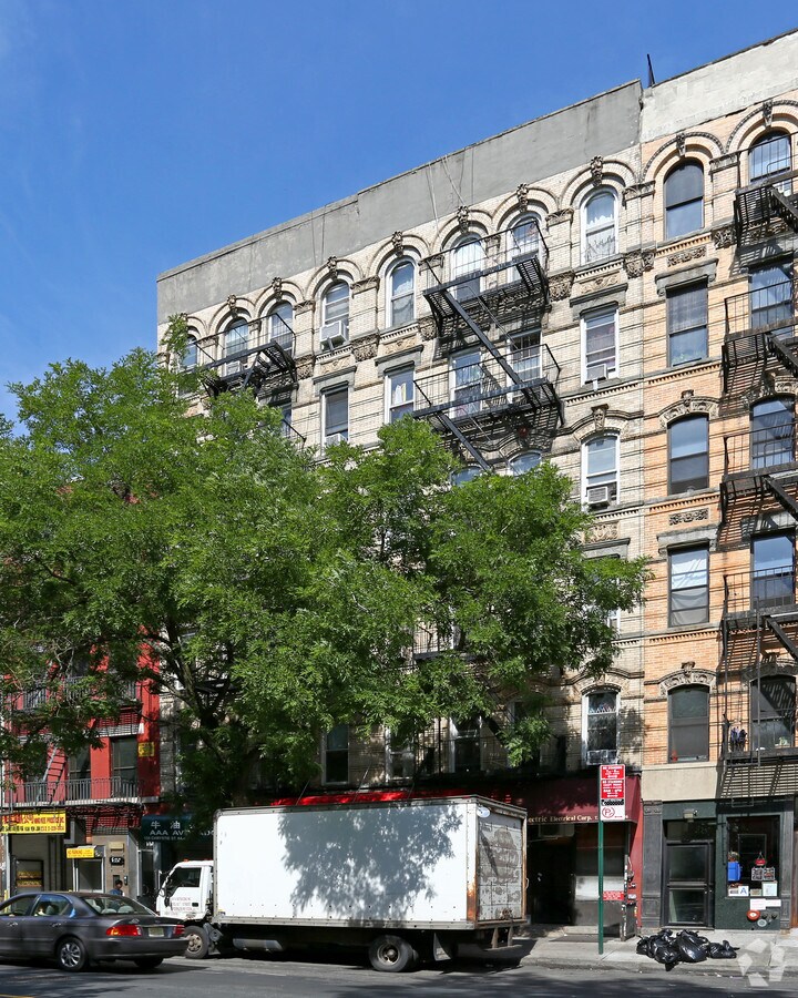 135 - 137 Chrystie St - 135-137 Chrystie St Apartments