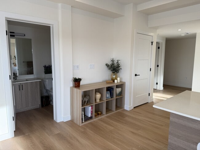 Photo - 8615-8108 108 St NW Unit 607