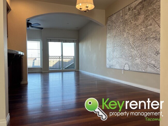 Photo - Luxury View Home in Gas Lamp Terrace, near...