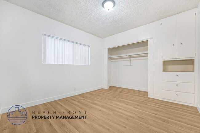 Photo - 6352 Cedar Street