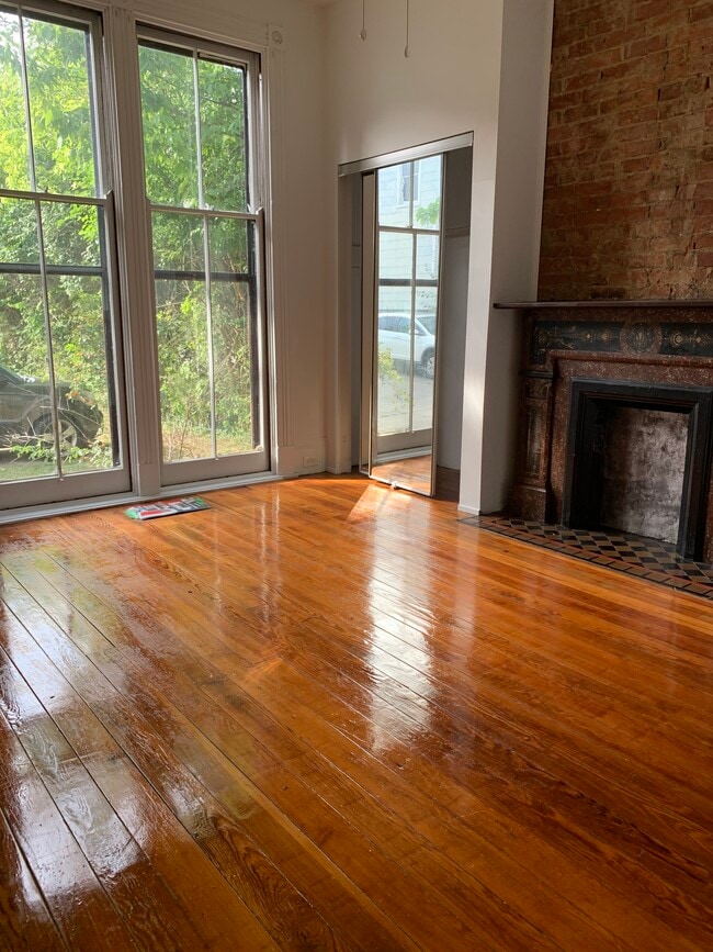 Photo - 3042 Gilbert Ave