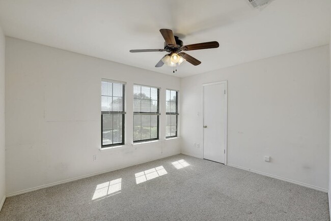 Photo - 400 Masonwood Dr