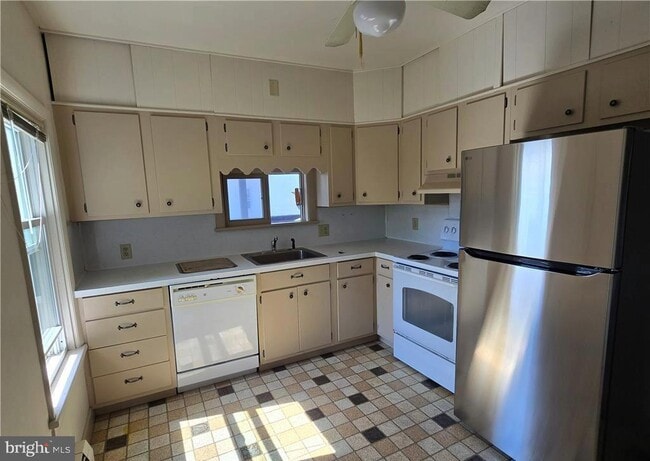 Photo - 632 Linden St