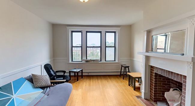 Photo - 1680 Commonwealth Ave Apartments Unit 4