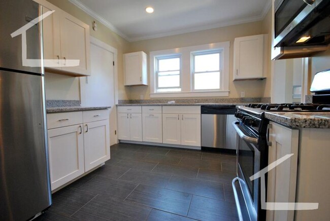 Nicely renovated 4 bed in Oak Square for S... - Nicely renovated 4 bed in Oak Square for S... Casa