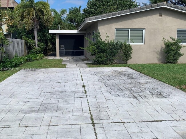 Photo - 491 SE 23rd Ave