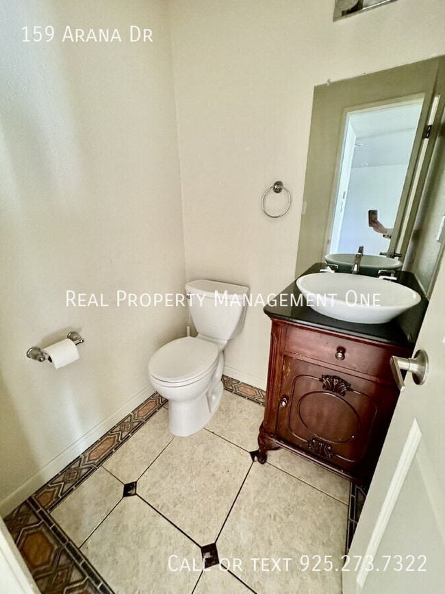 Photo - 159 Arana Dr