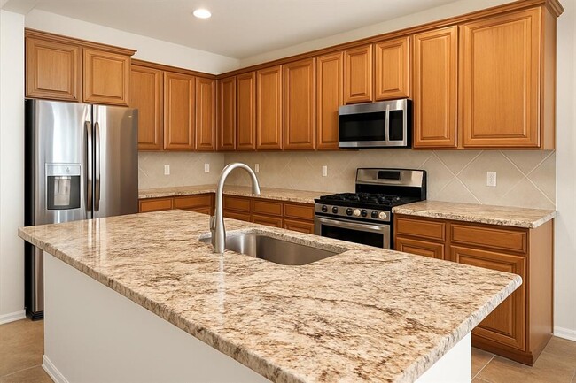 Building Photo - 360 Canterbury Dr