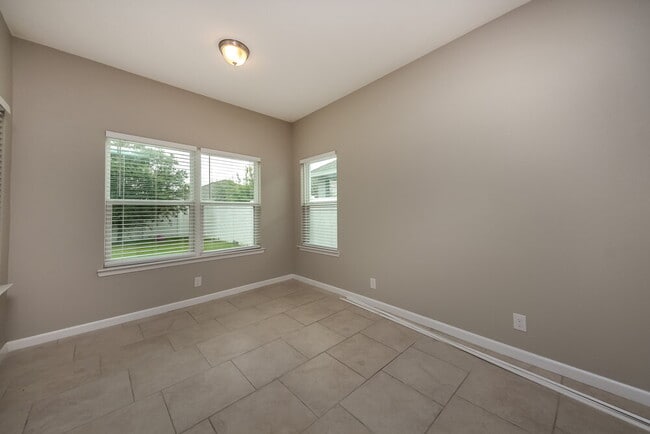 Photo - 1716 Hawksbill Ln