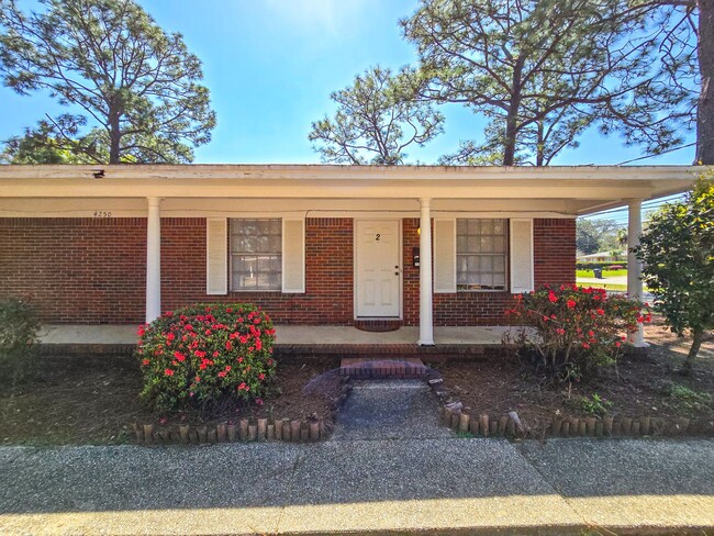2 Bedroom 1 Bath Duplex for Rent in Pensac... - 2 Bedroom 1 Bath Duplex for Rent in Pensac... House