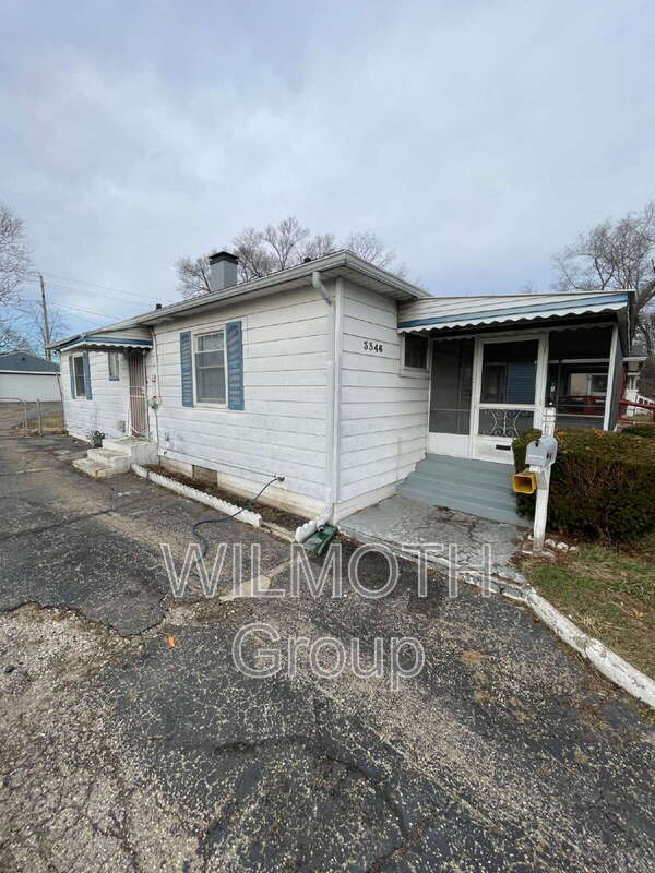 Photo - Hovey Street 3346