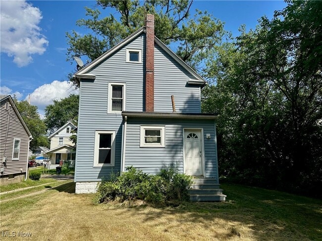 Building Photo - 2302 9th St SW