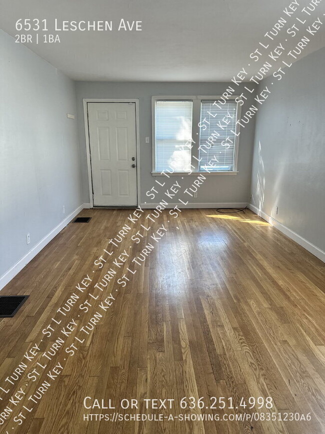 Photo - 6531 Leschen Ave